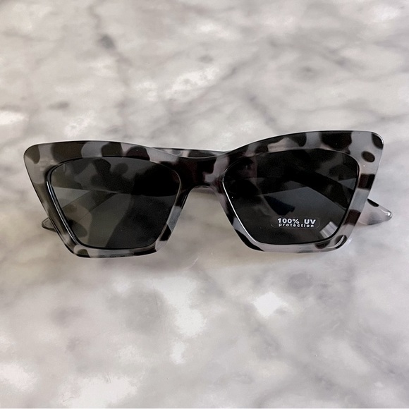 Anthropologie Tortoise Shell Cat Eye Sunglasses - Picture 7 of 10